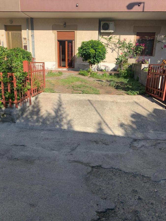 Apartmán Casa Grazia Santa Teresa Di Riva Exteriér fotografie
